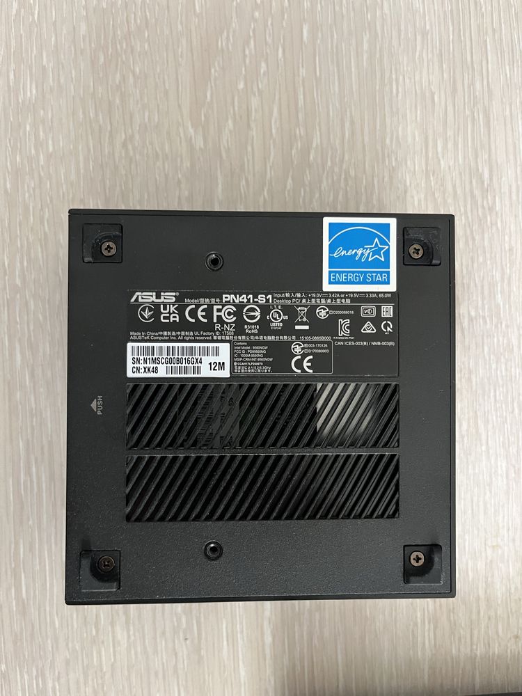 Мини компьютер Asus mini PC