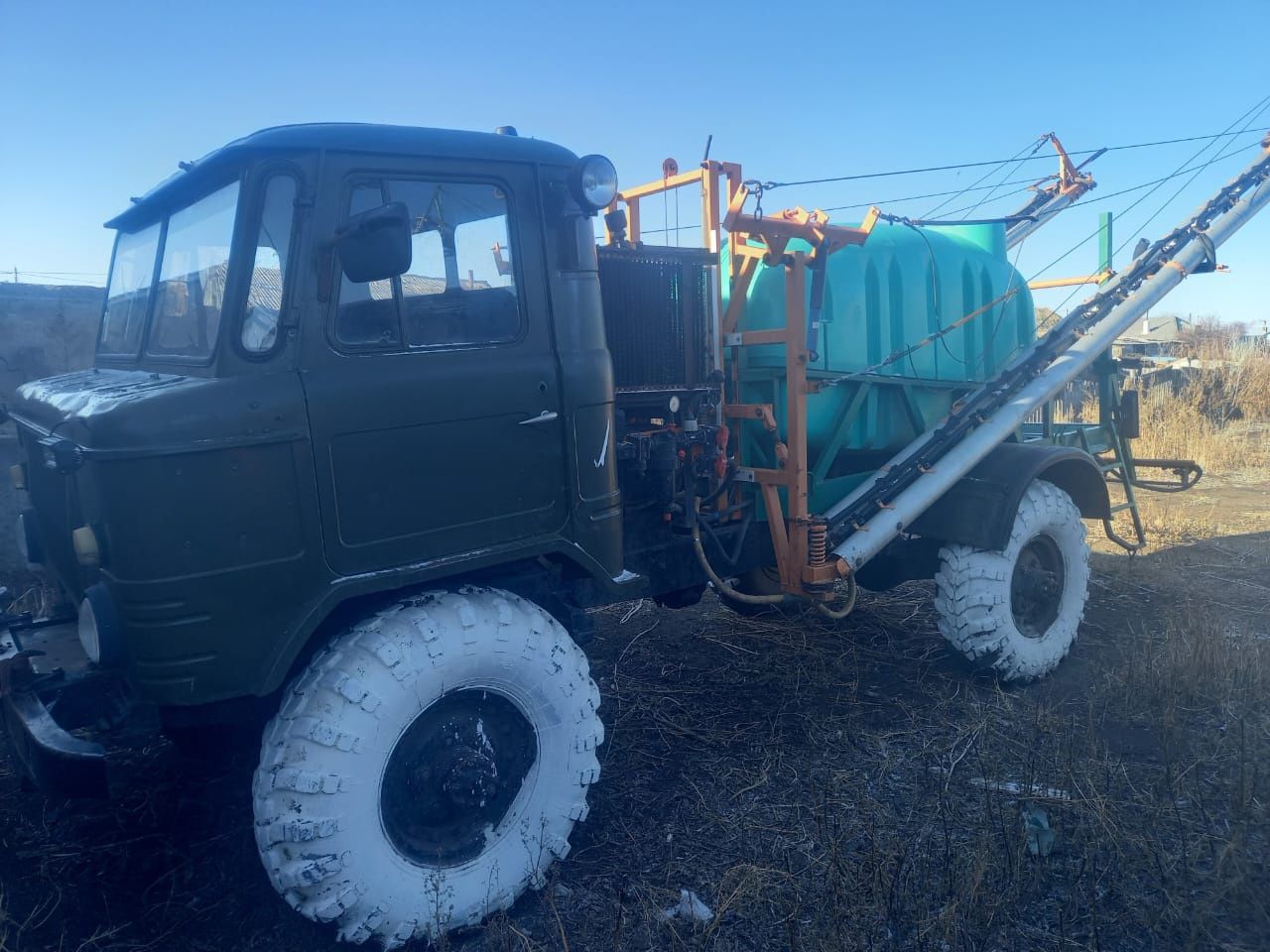 Продам  2  опрыскивателя на базе Газ 66