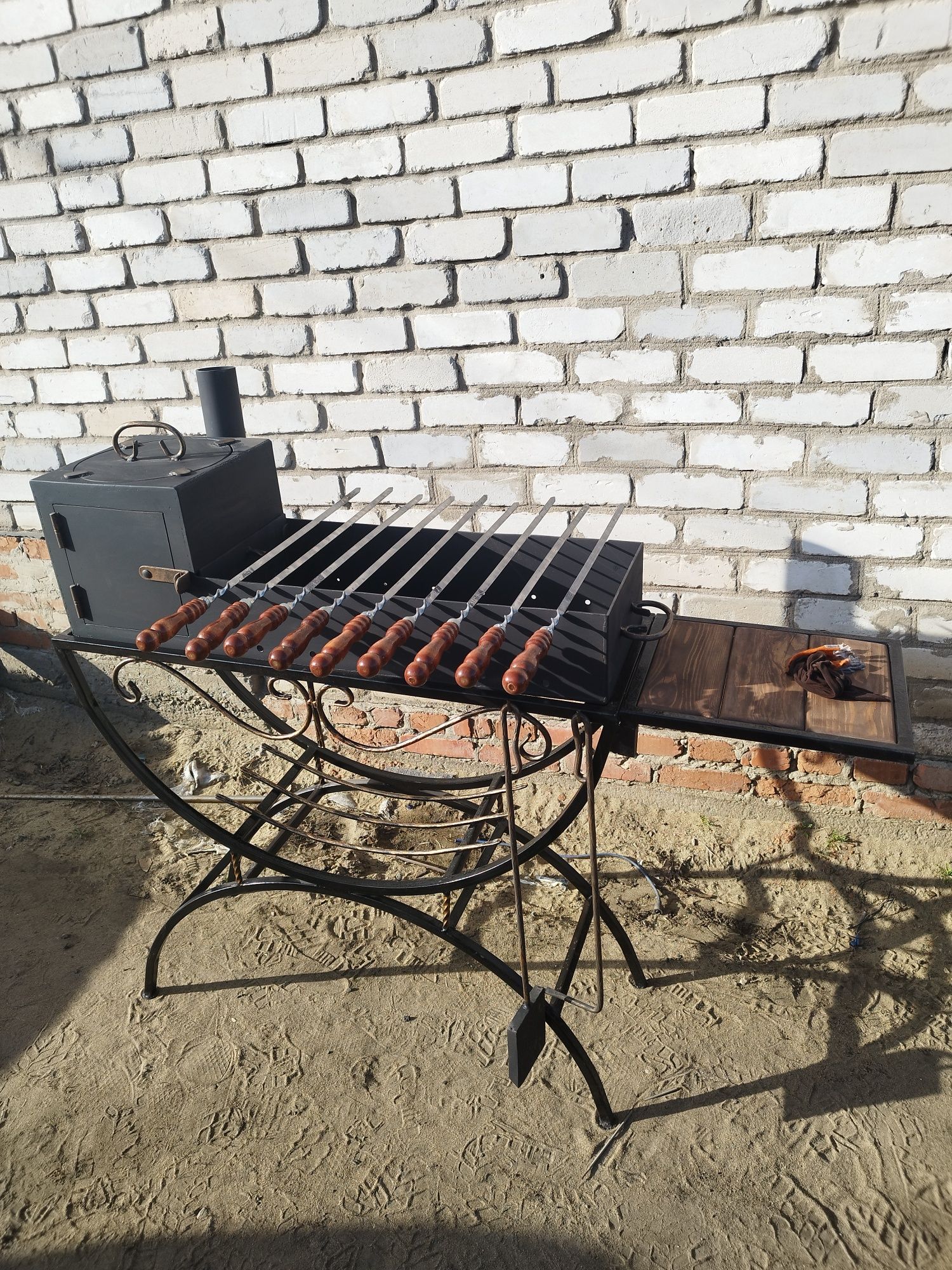 Кованный мангал.