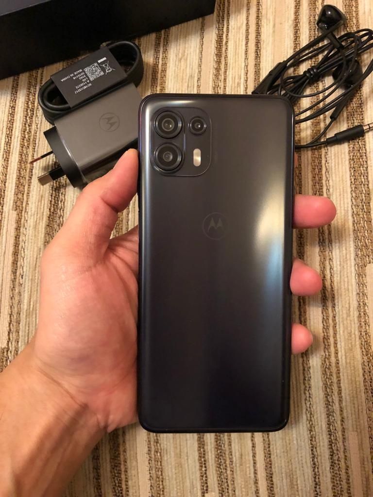 Продаю Motorola edge 20 fusion (Global)