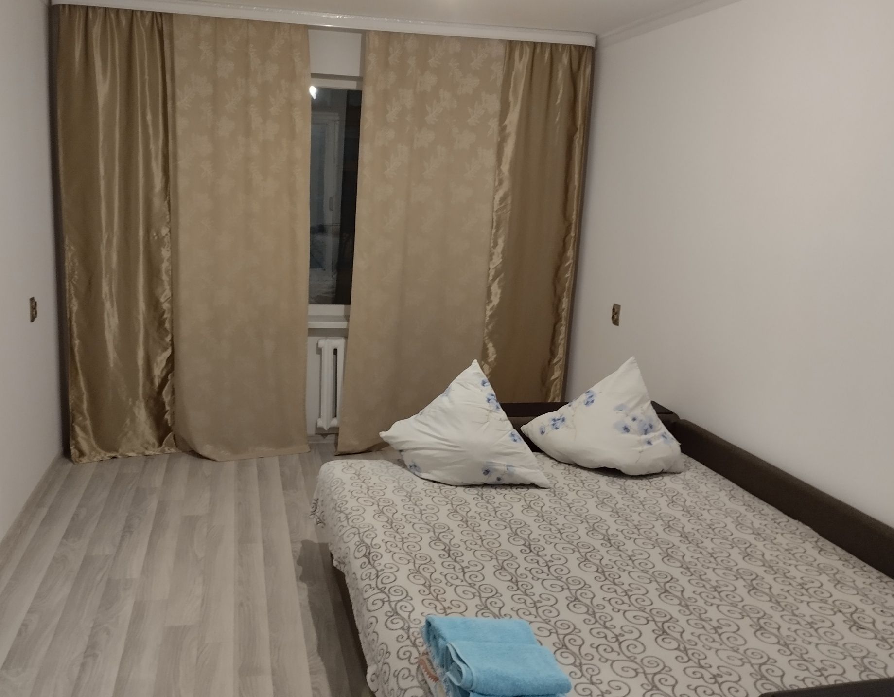 Кв по часам 8 мкрн, 2-3 часа 3000