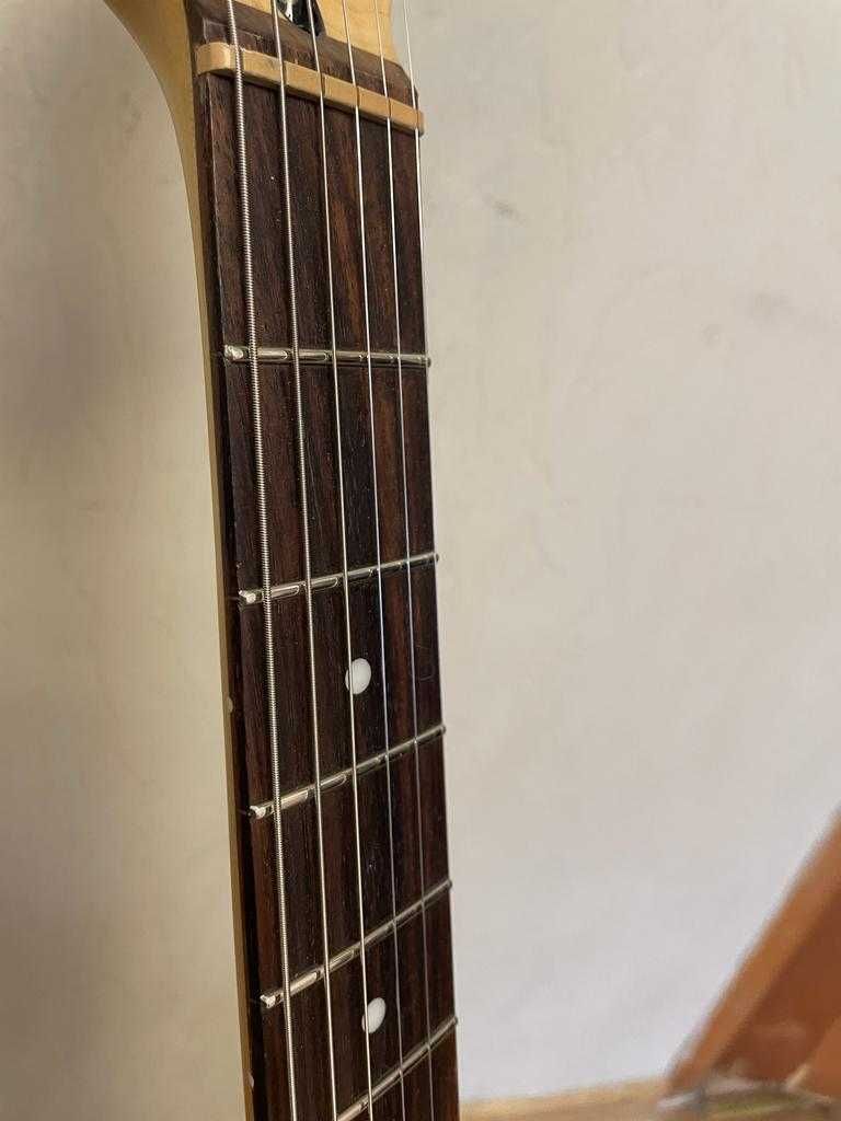 Продам уникальную электрогитару Jazcaster.