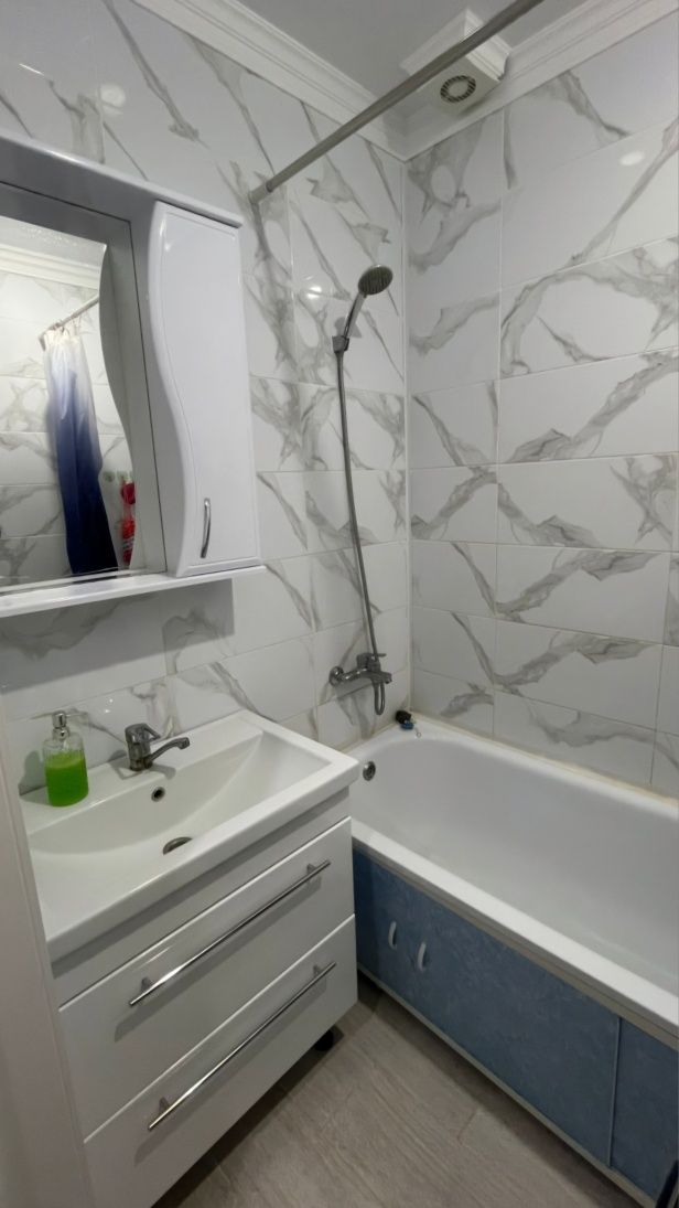 Продам 2-х комнатную квартиру на мкр Кунаева