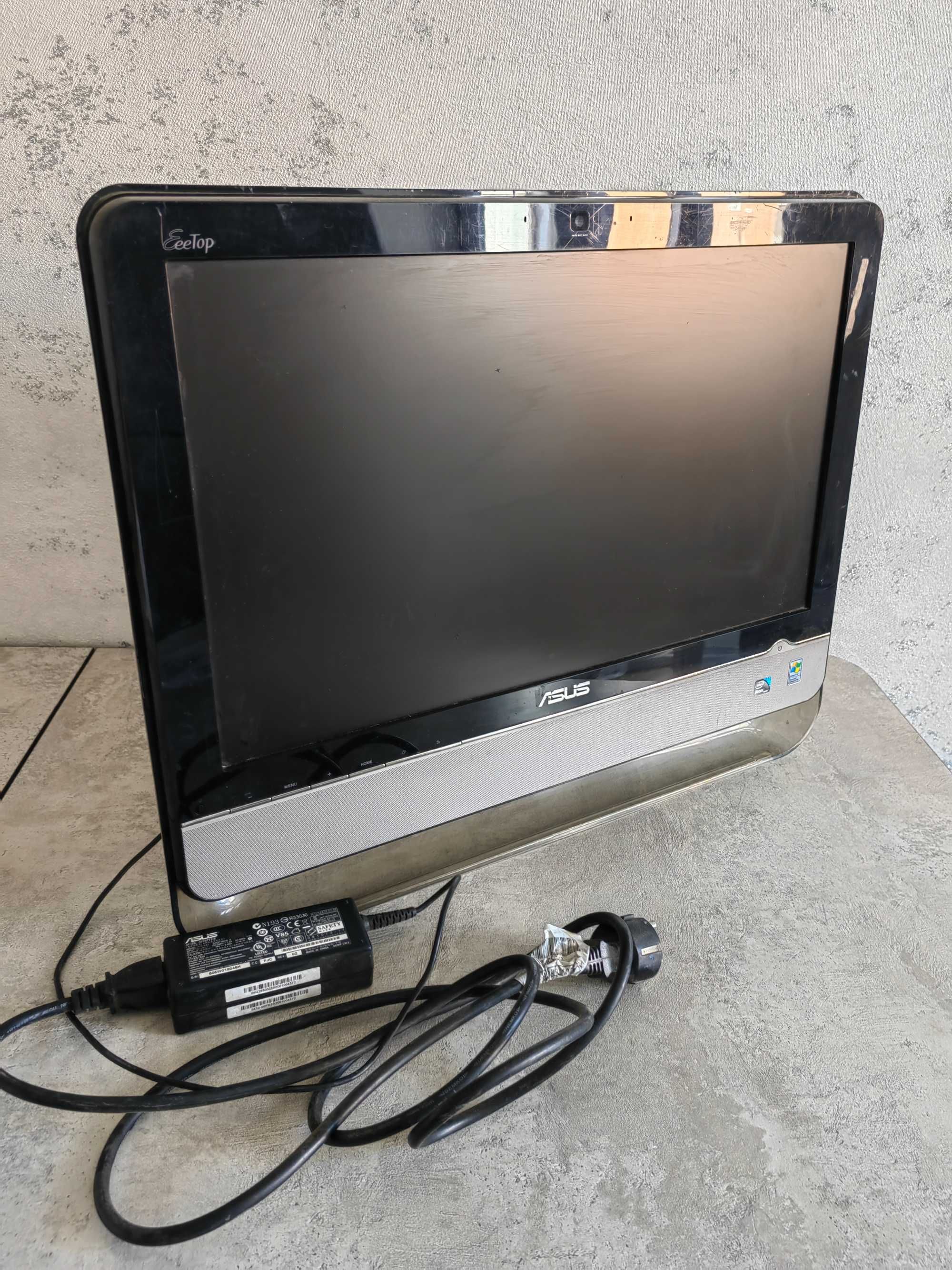Продам моноблок asus