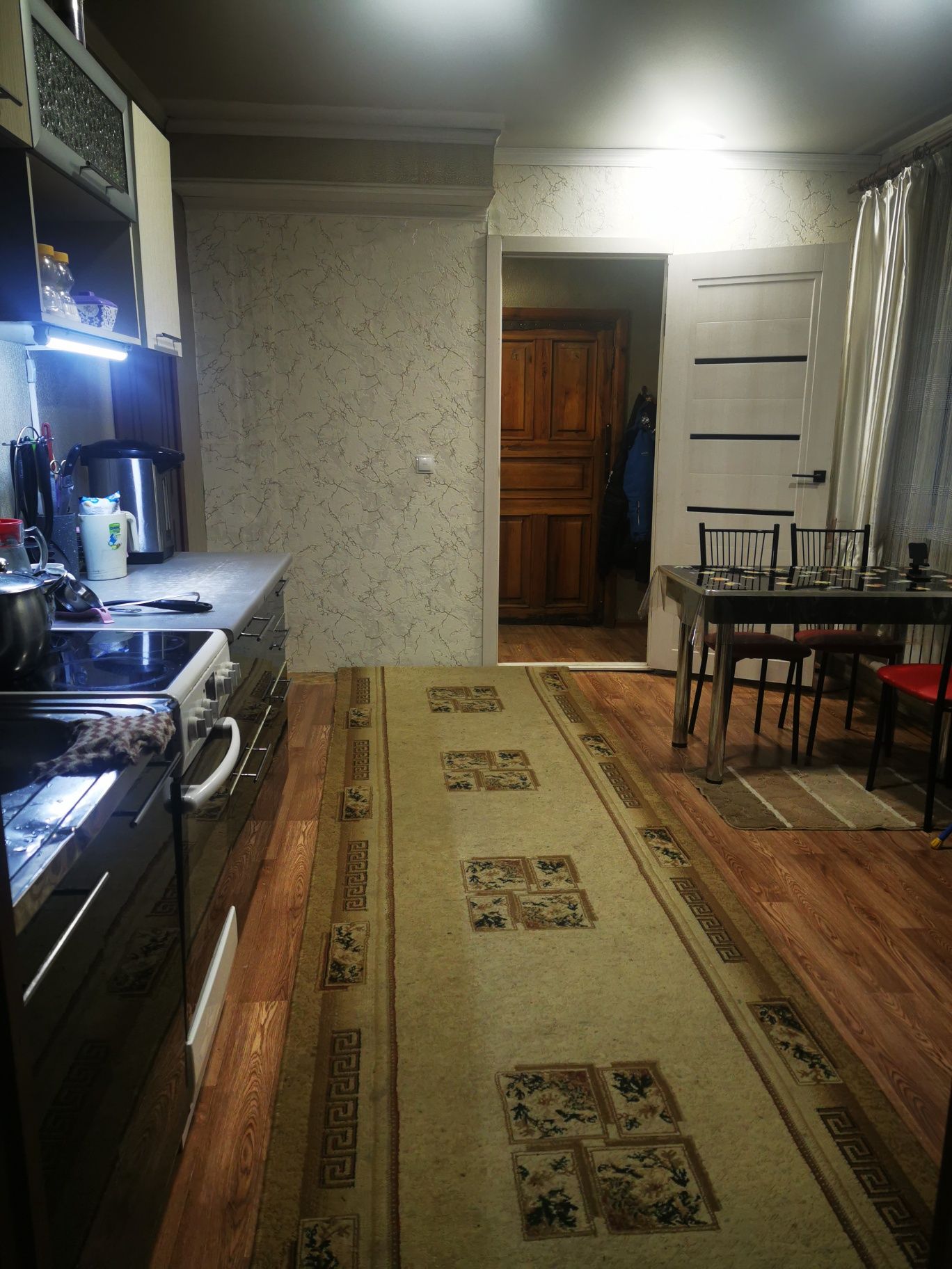 Срочно. Продается большой дом.