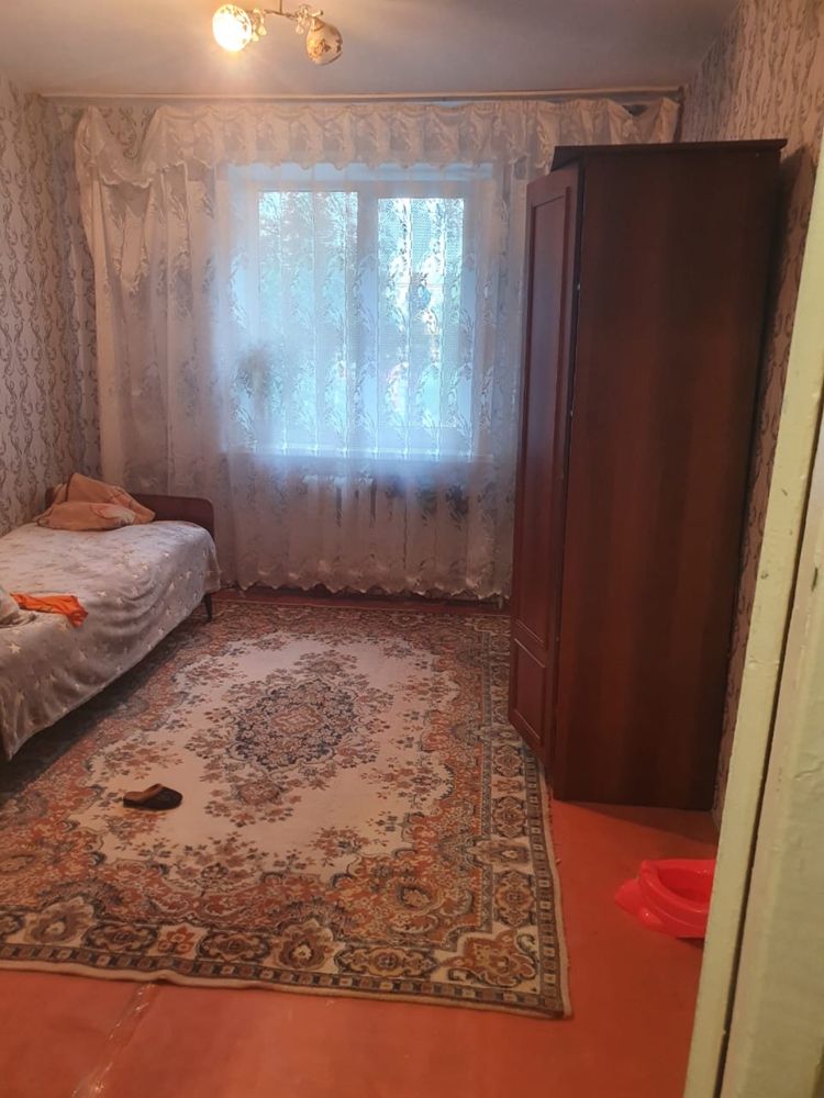 Продам 2 х ком квартиру