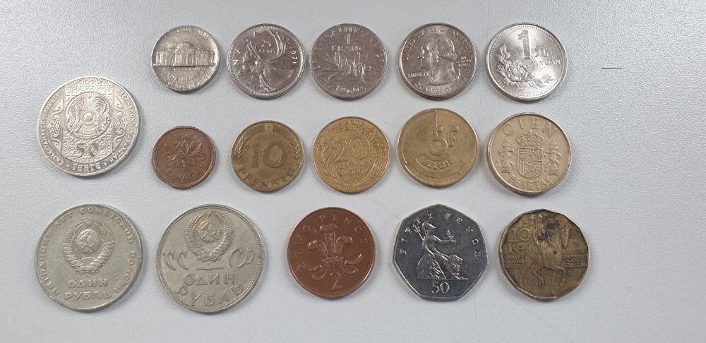 Продам монет разные