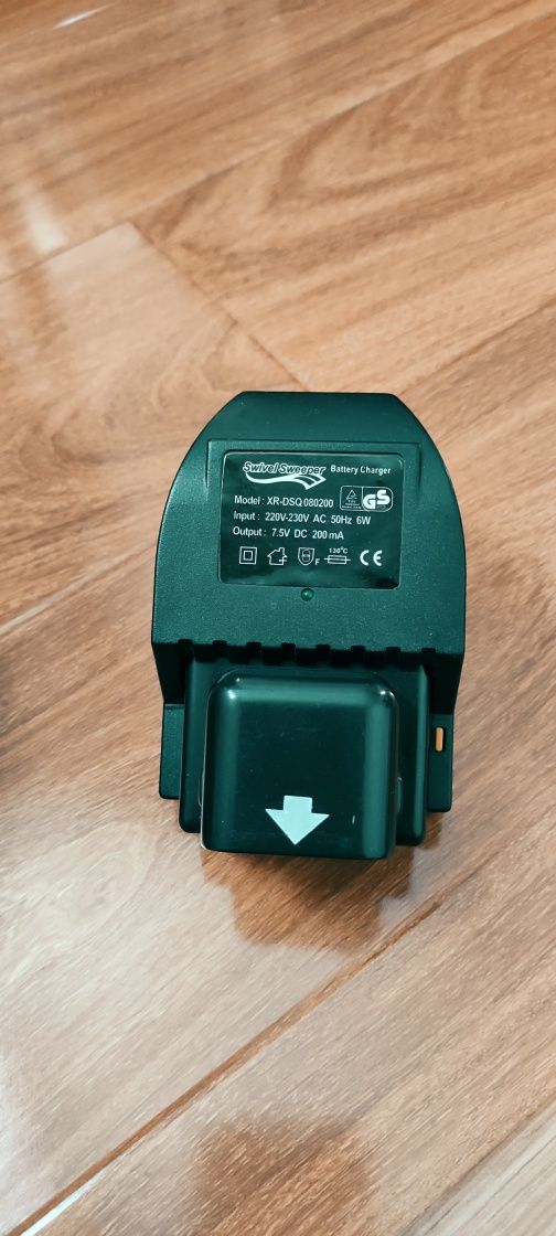 Зарядное устройство для электровеника Swivel sweeper