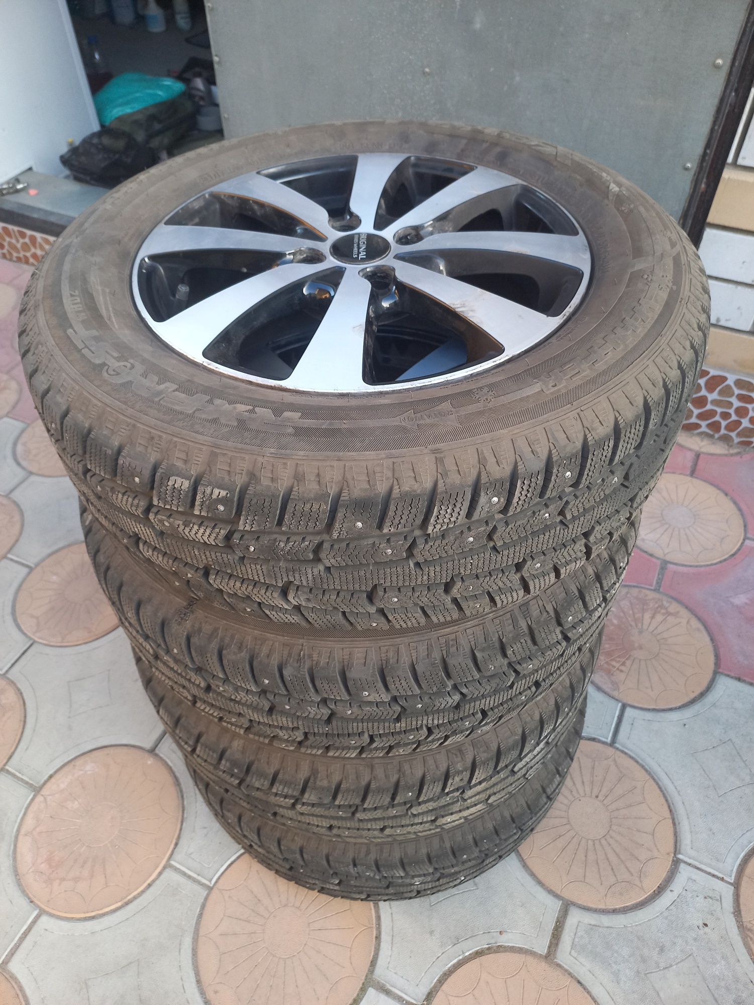 Резина с Дисками оригинал 195/65R15