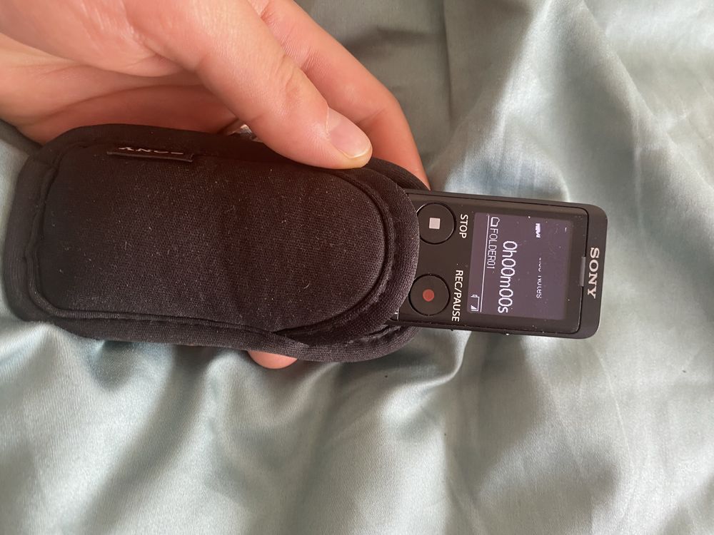 Диктофон Sony ICD-UX570