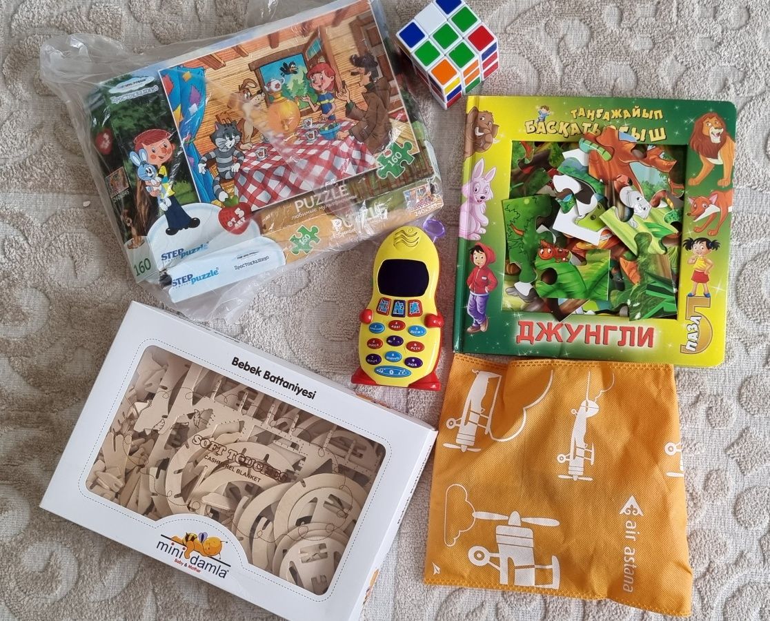 Продам пакет игрушек для девочки. Конструктор