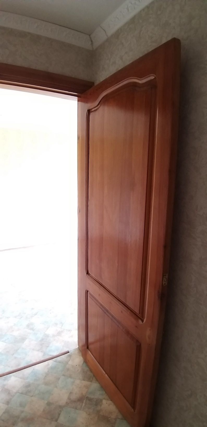 Продам деревянные окна, двери срочно. Торг