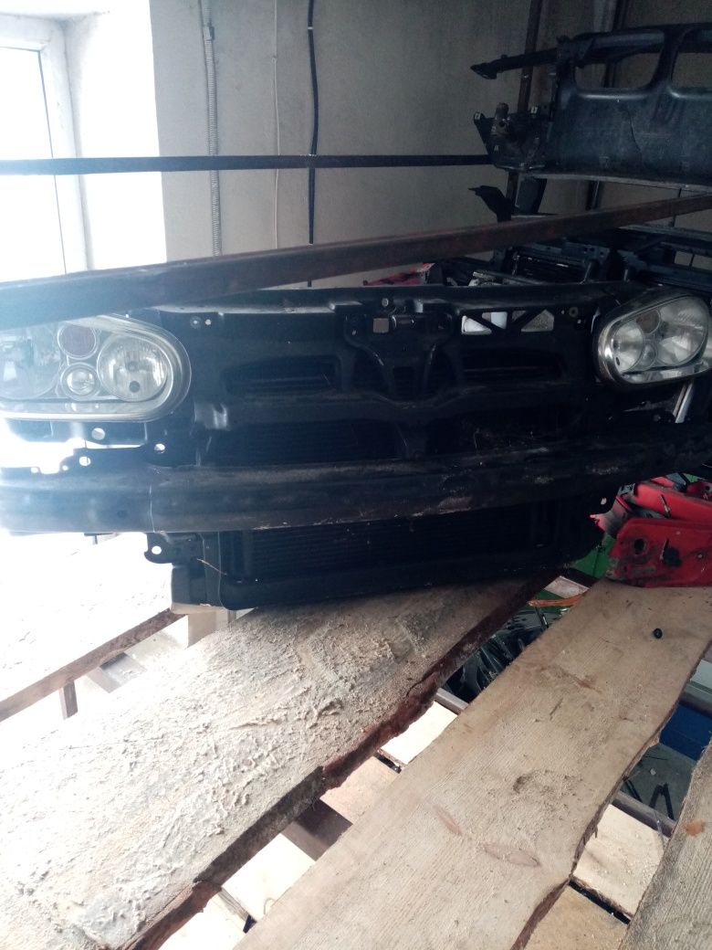 Фонари задние на VW Golf 4 универсал