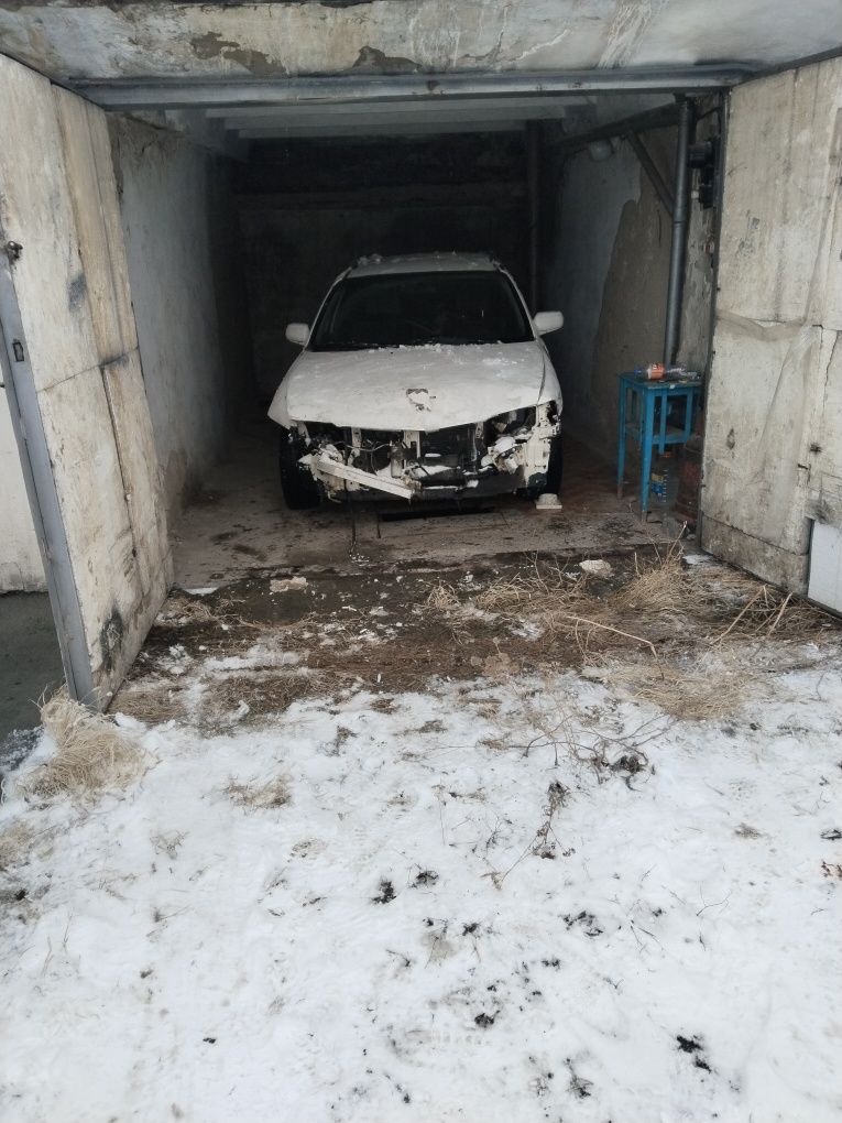Mazda 626 GF продам автомобиль в аварийном состоянии на запчасти