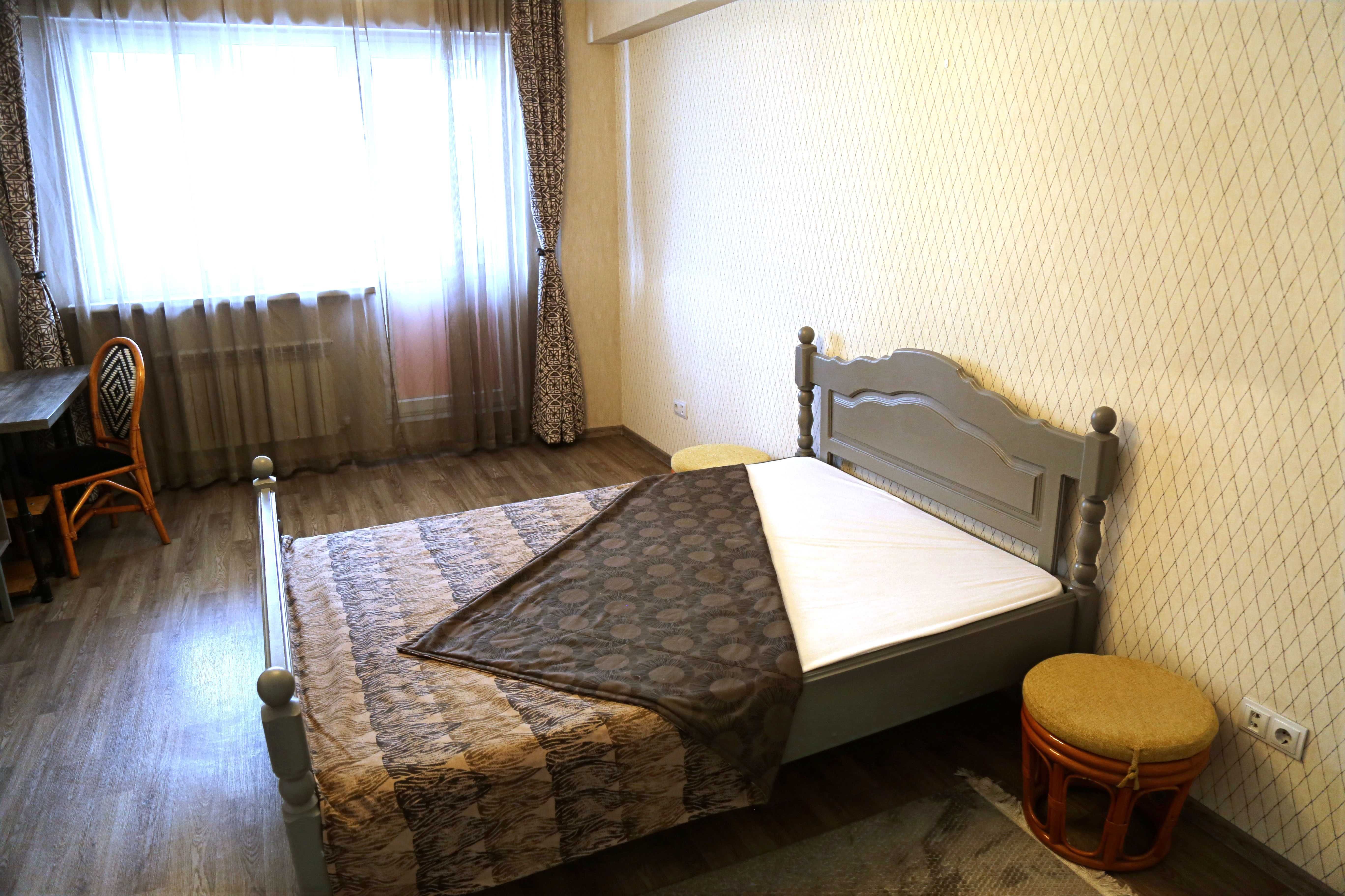 3-комнатная квартира · 116 м² помесячно, Толе би — Варламова