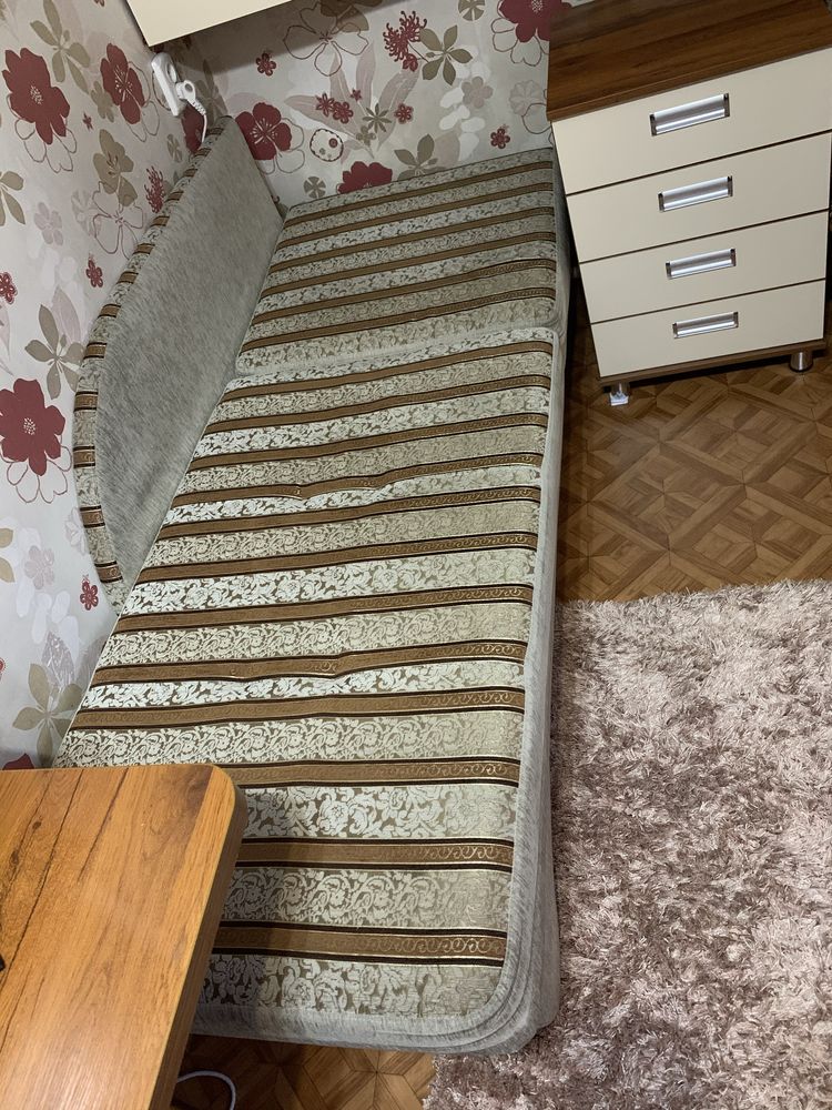 Продам две раскладные кровати