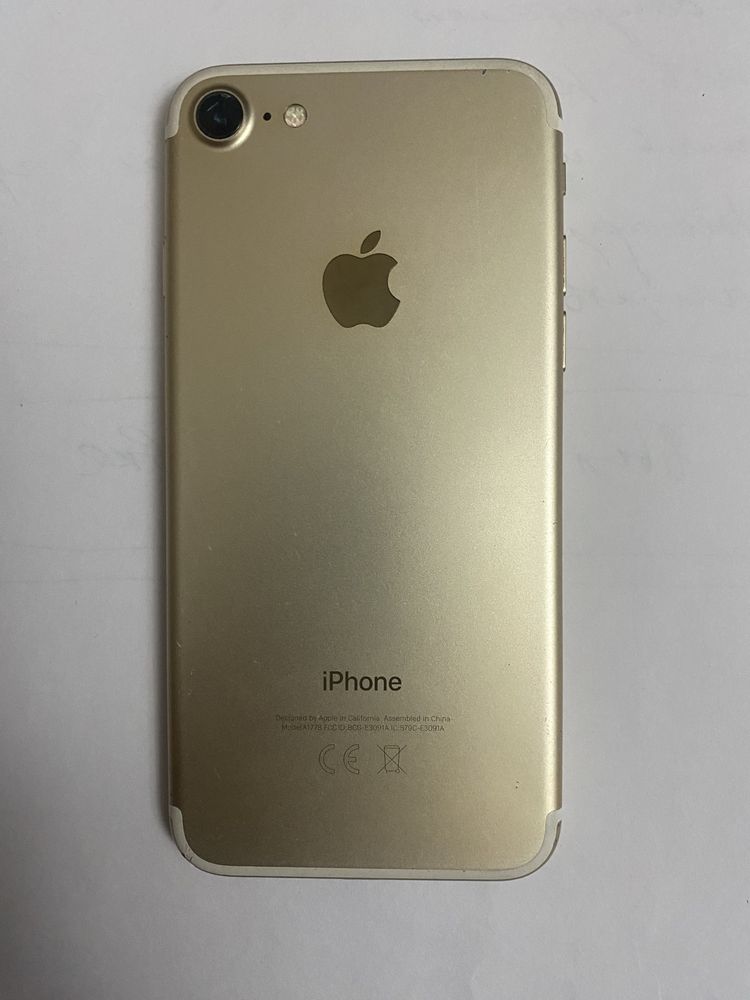 IPhone 7 серого цаета