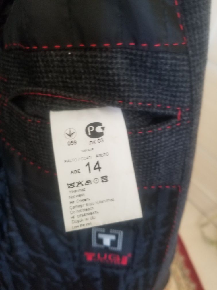 Пальто на подростка ZARA,100 % шерсть