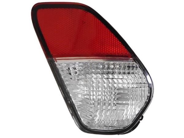 Фонарь в задний бампер  Mitsubishi Outlander
