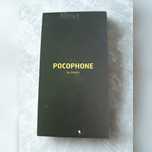 Телефон Pocophone F1