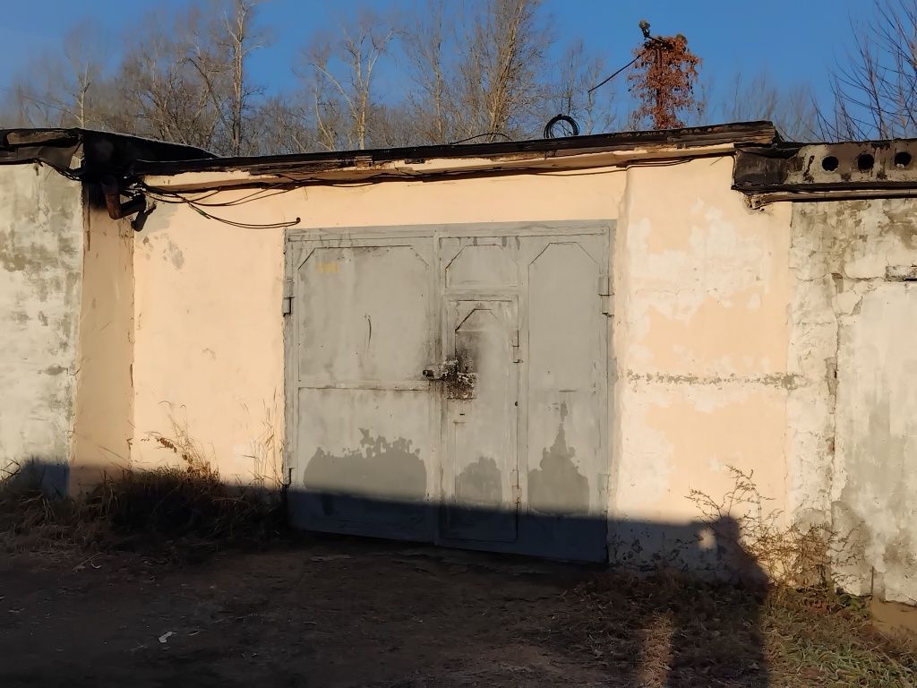 Продам гараж на 7 районе