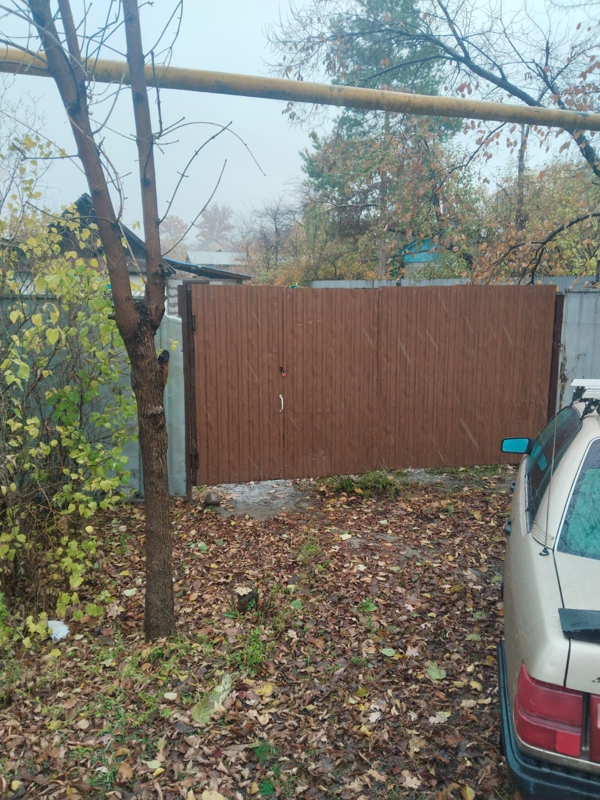 Продам дом в районе базара первой школы