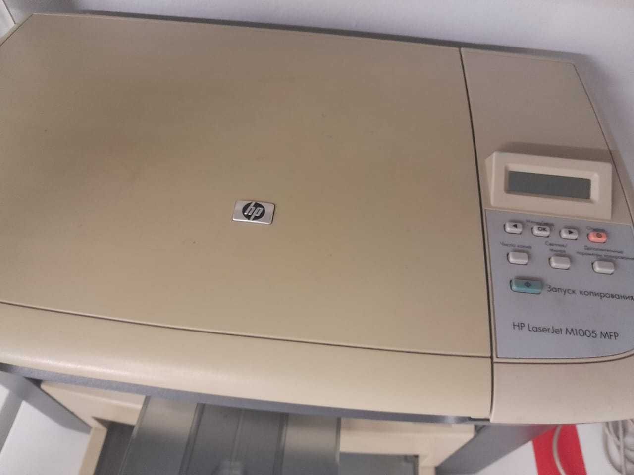 Продаю МФУ HP LaserJet M1005 MFP