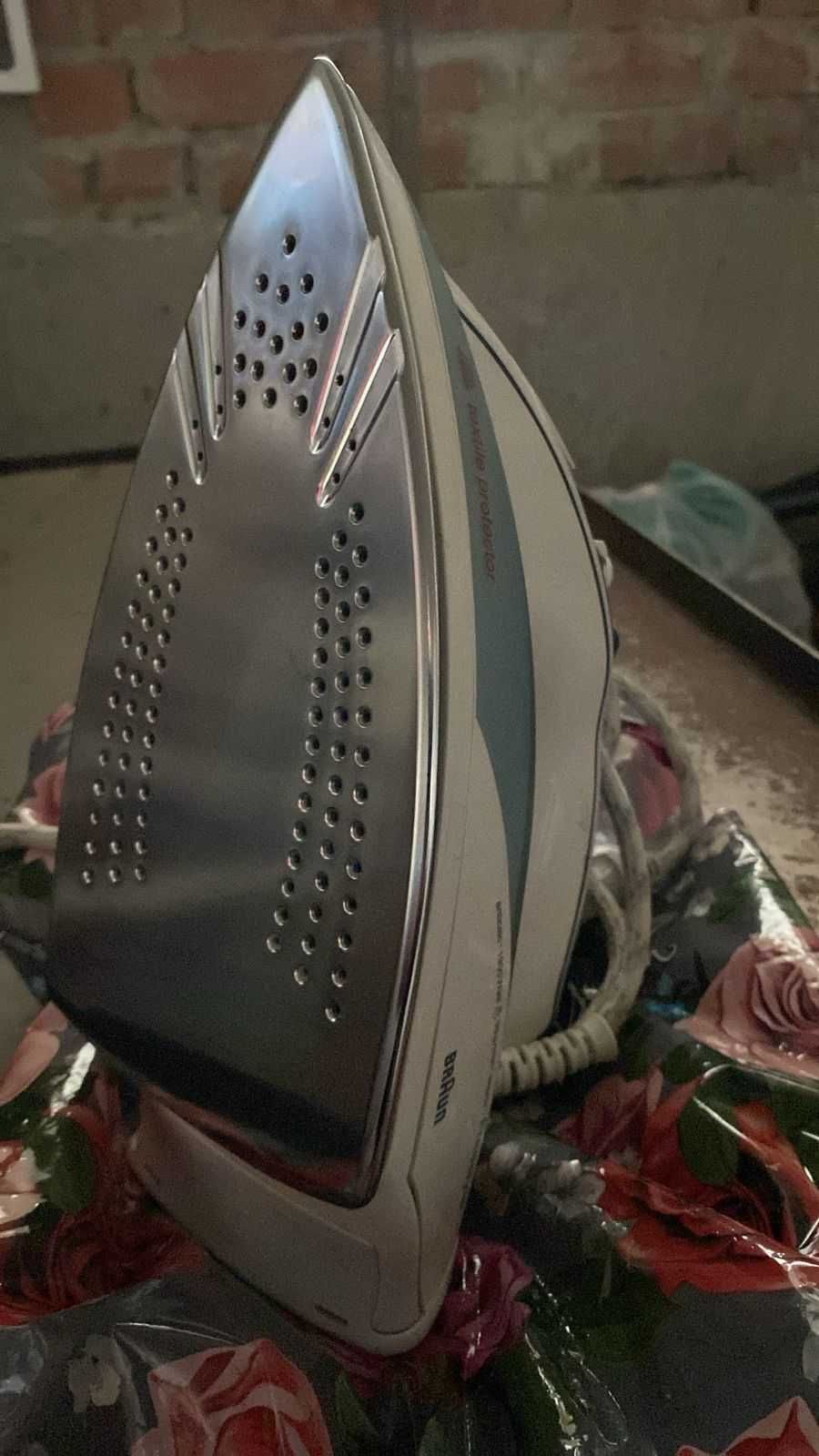 Утюг braun freestyle
