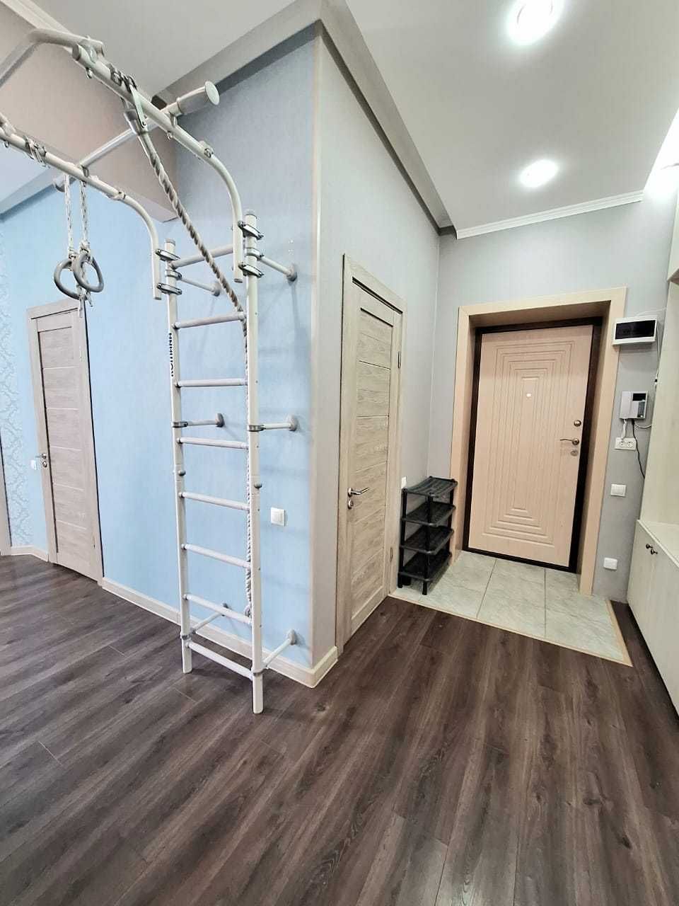 Продаётся 3 комн. квартира, район памятника Маншук Маметовой