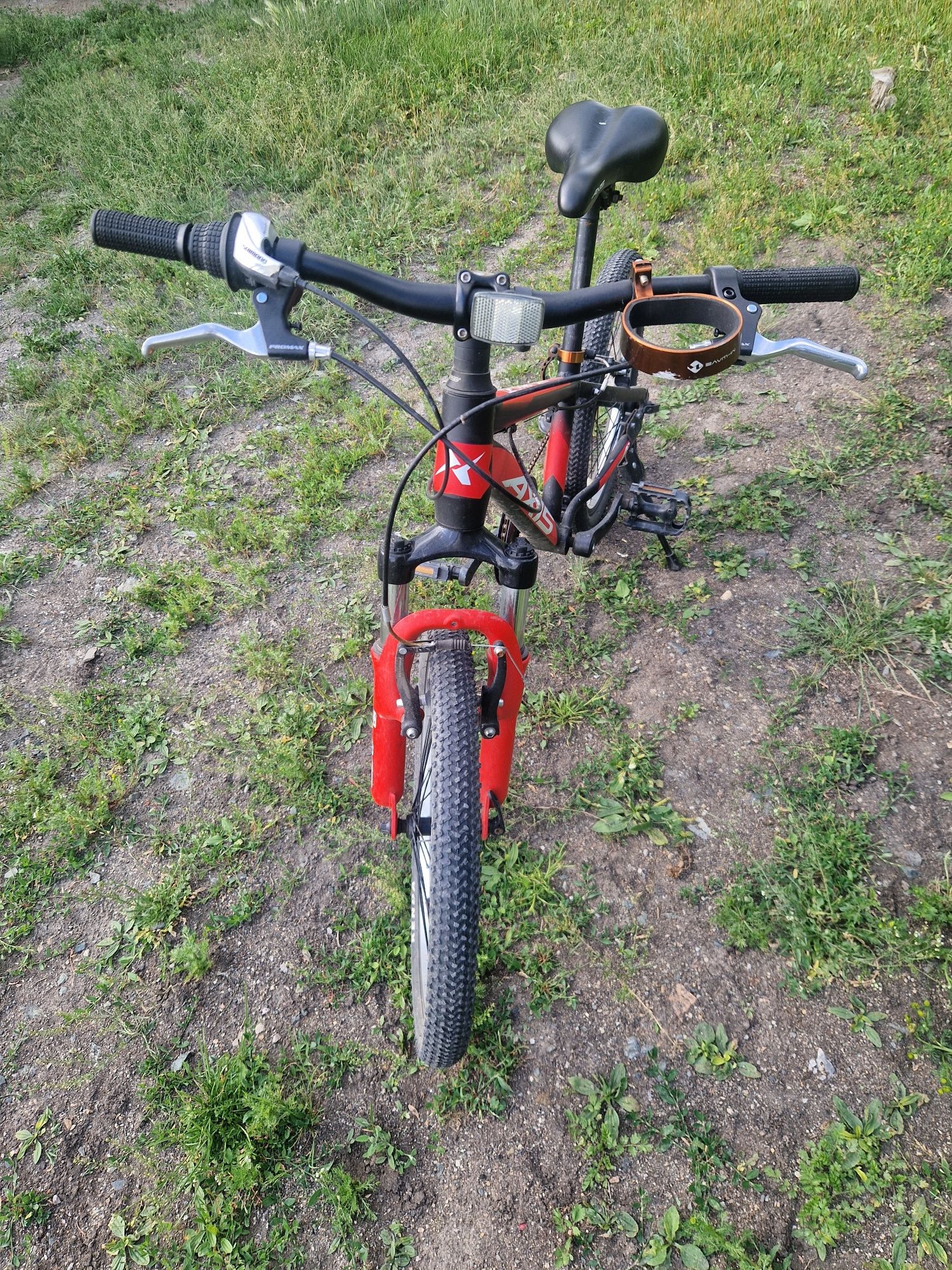 Продам  велосипед Axis