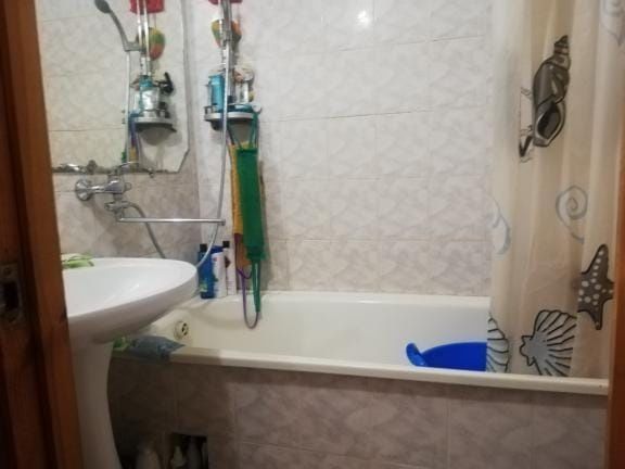 Сдам 3 комн квартиру семейным