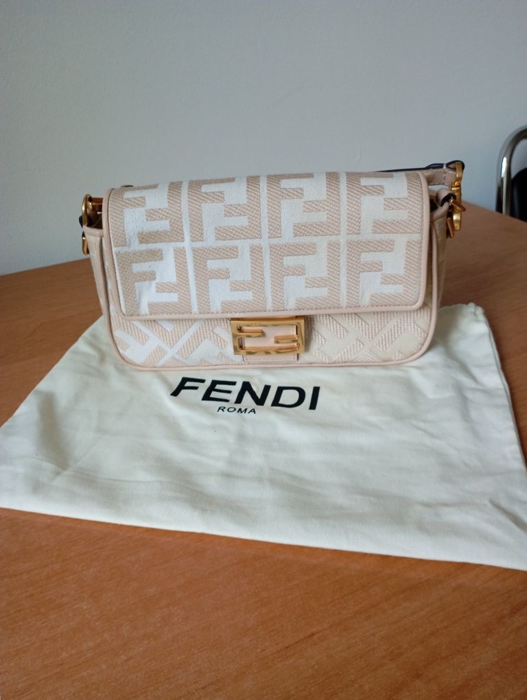 Сумочка женская Fendi