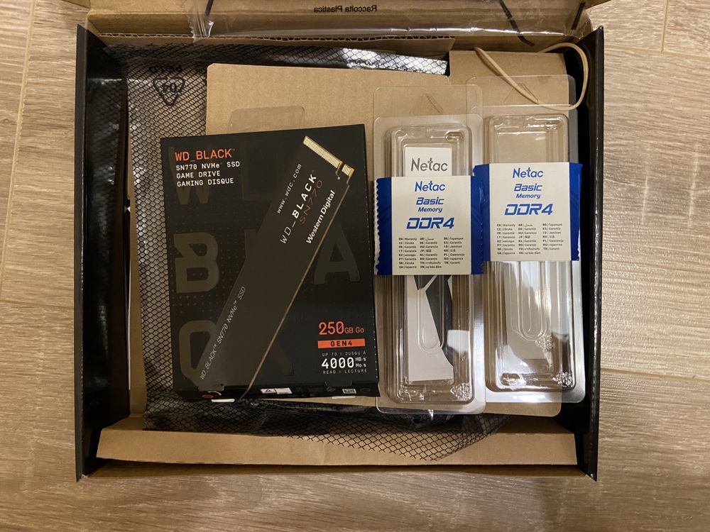 Процессор corel i5/10400/2.90 GHz озу32 ssd512
