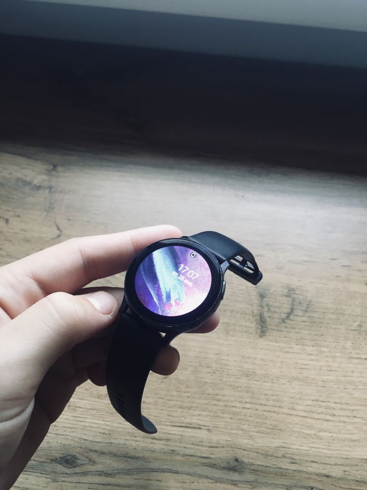 Самсунг Galaxy Watch active2