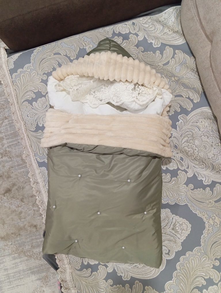 Продам детские вещи