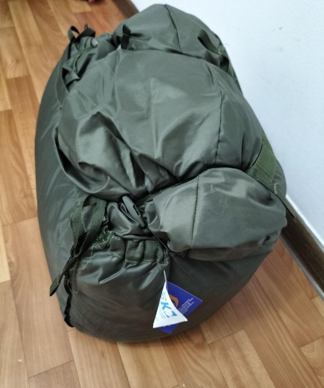 Продам спальник с карематом новый