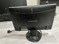 Монитор Samsung