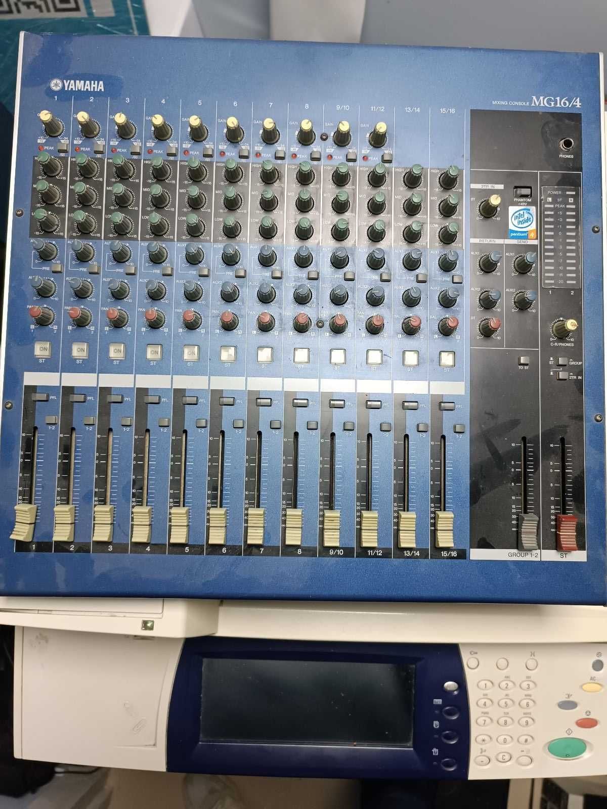 4 Микшерный пульт ( behringer / yamaha )