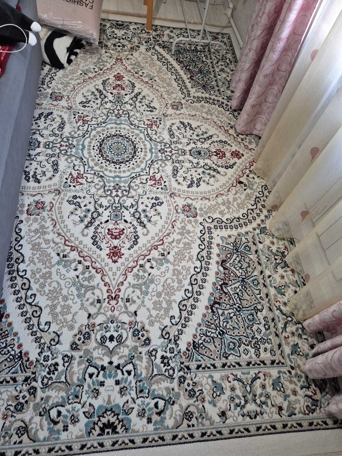 Продам 2 натуральных ковра