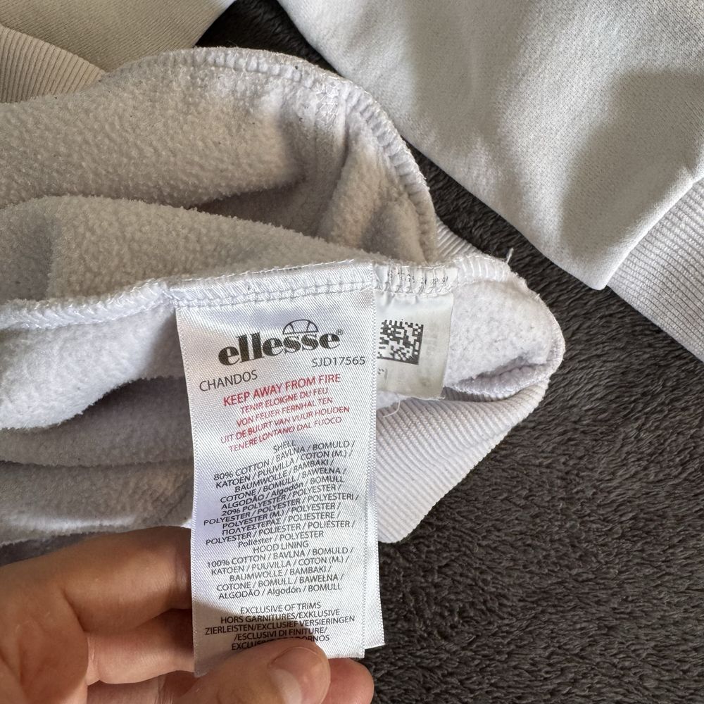 продам худи Ellesse