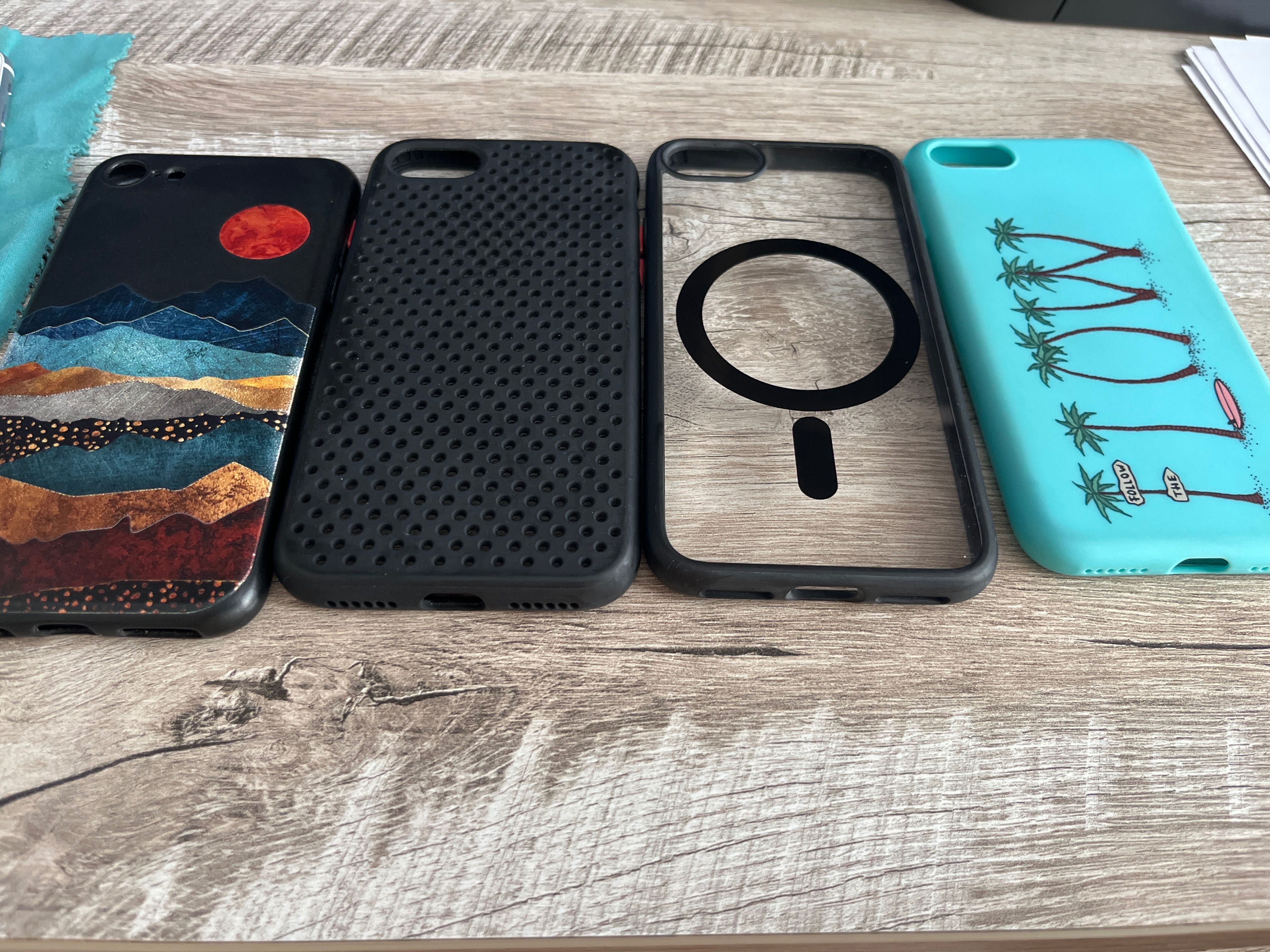 Продаю iPhone SE 2020