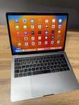 MacBook Pro / core i5 / ОЗУ 8 / 2017 год