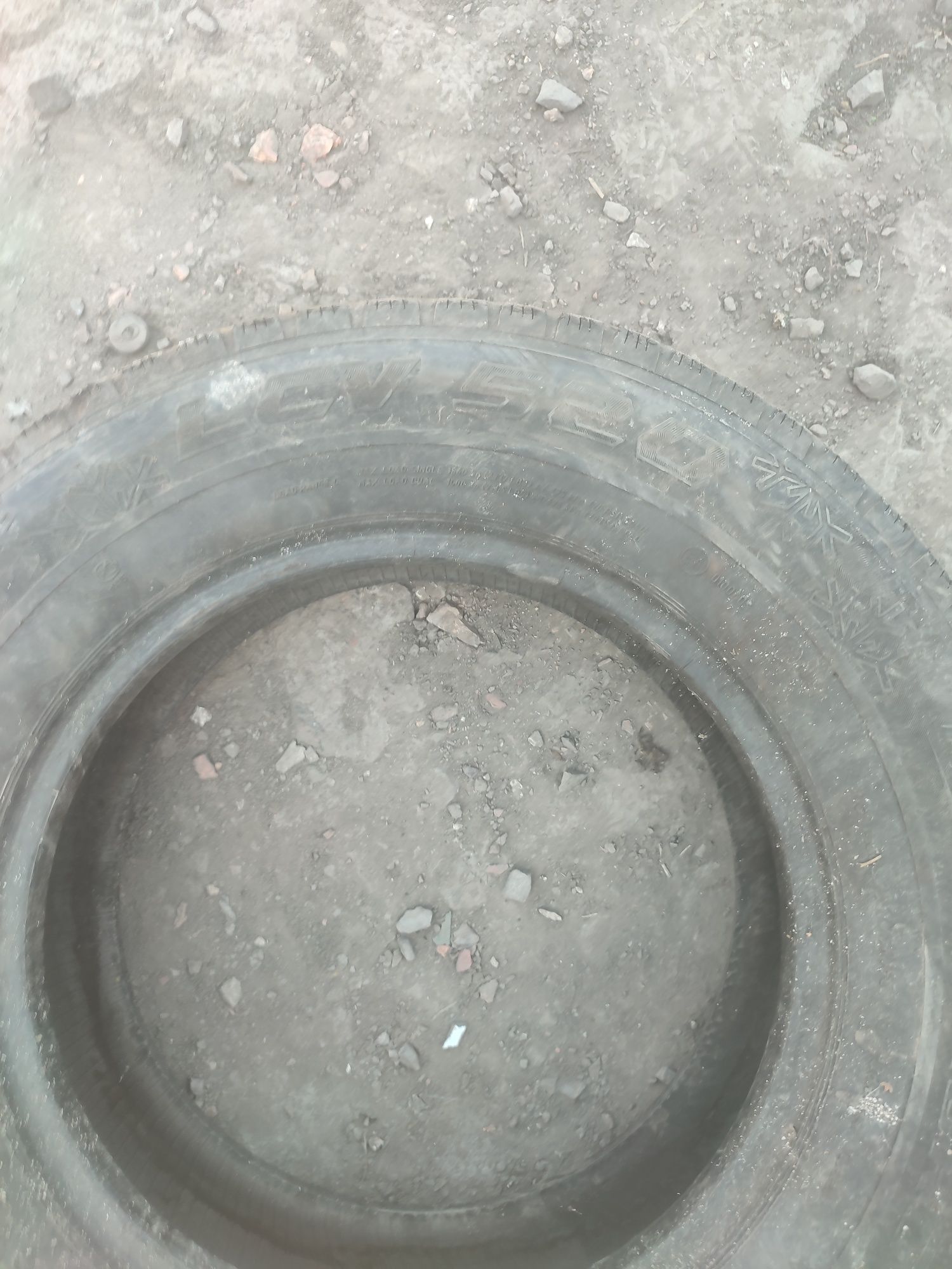 Шина безкамерка размер 205/75 R16