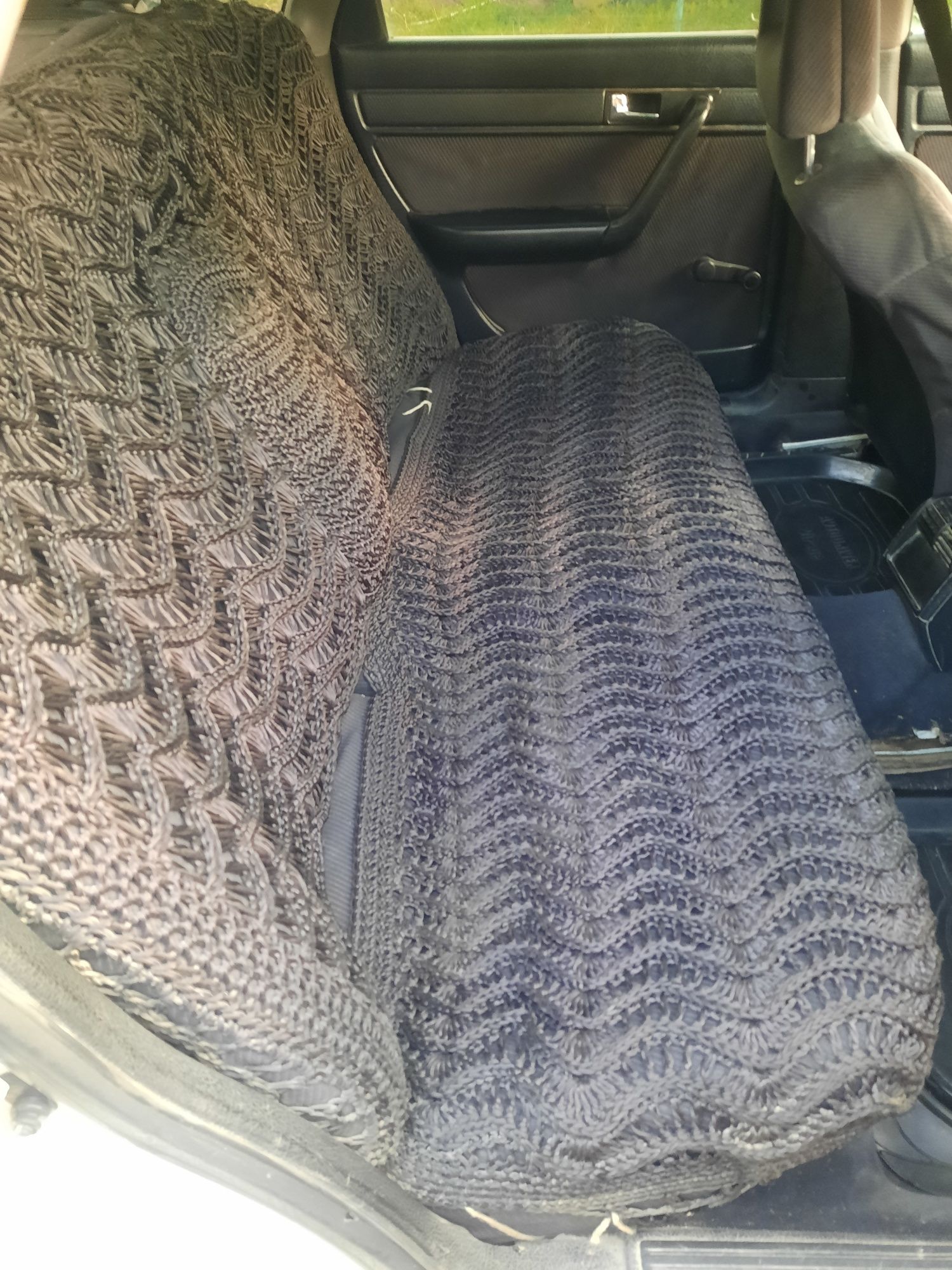 Продам машину AUDI 100 C4