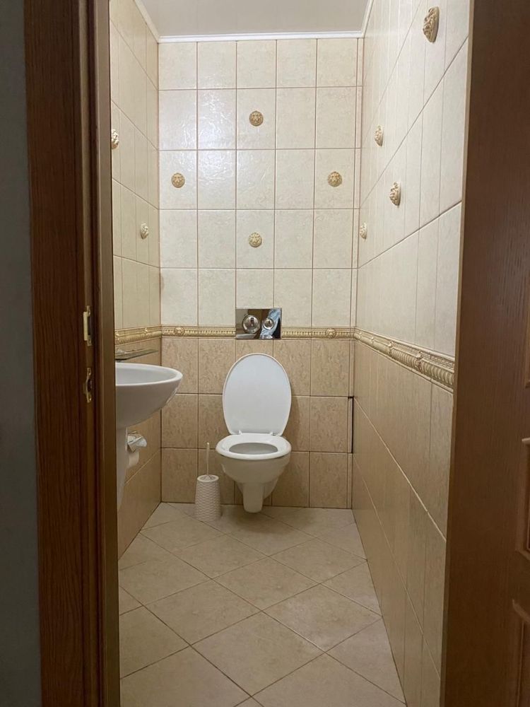Продам 3-х комнатную квартиру в районе СКГУ