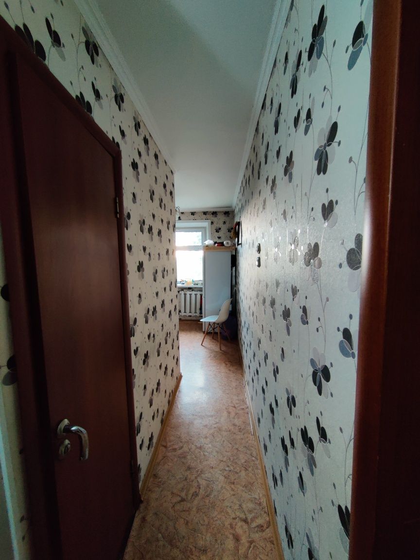 ПродажПродажа квартиры, 16 микрорайон, 15 дом