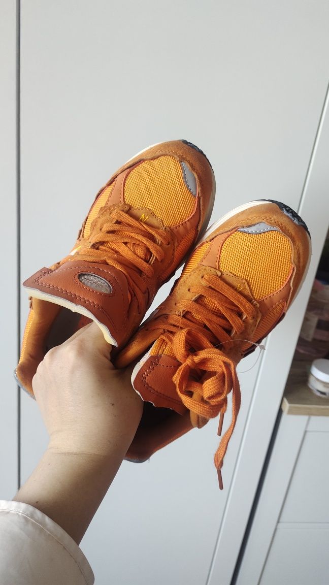 Продам кроссовки New Balance