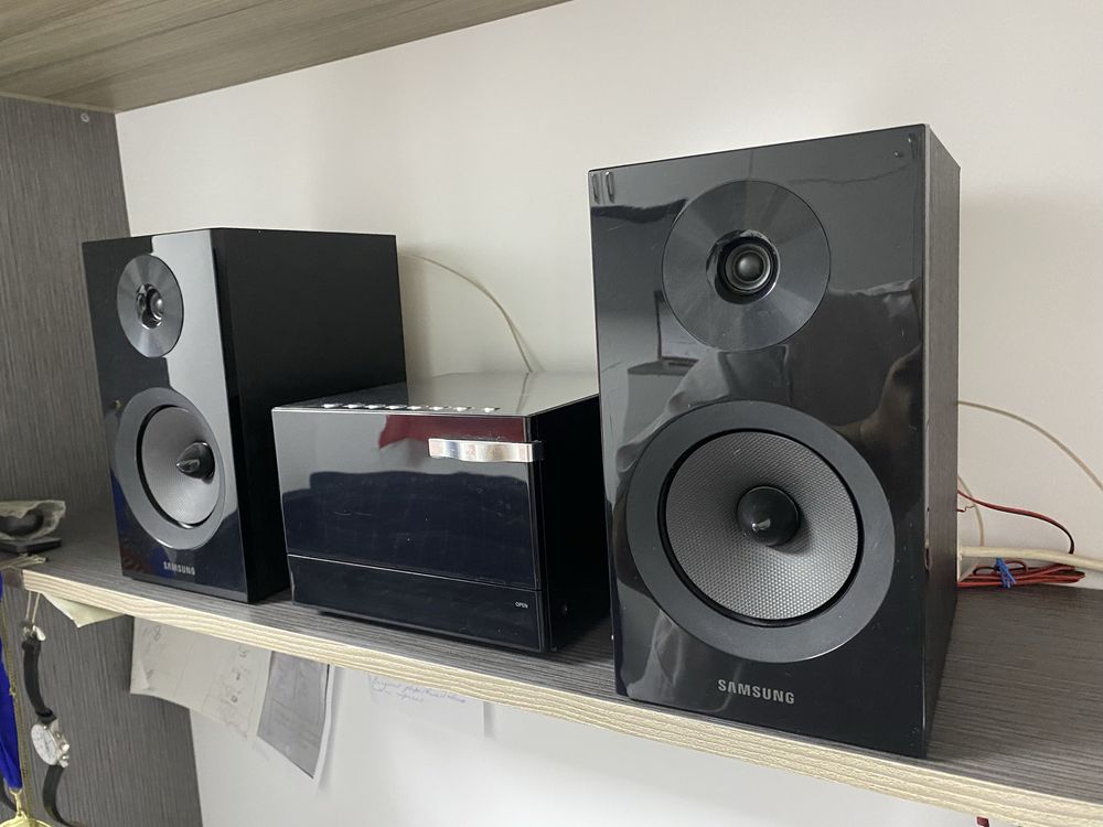 Музыкальный центр Samsung CD - проигрыватель