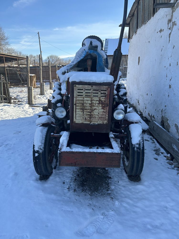Т-25 на ходу