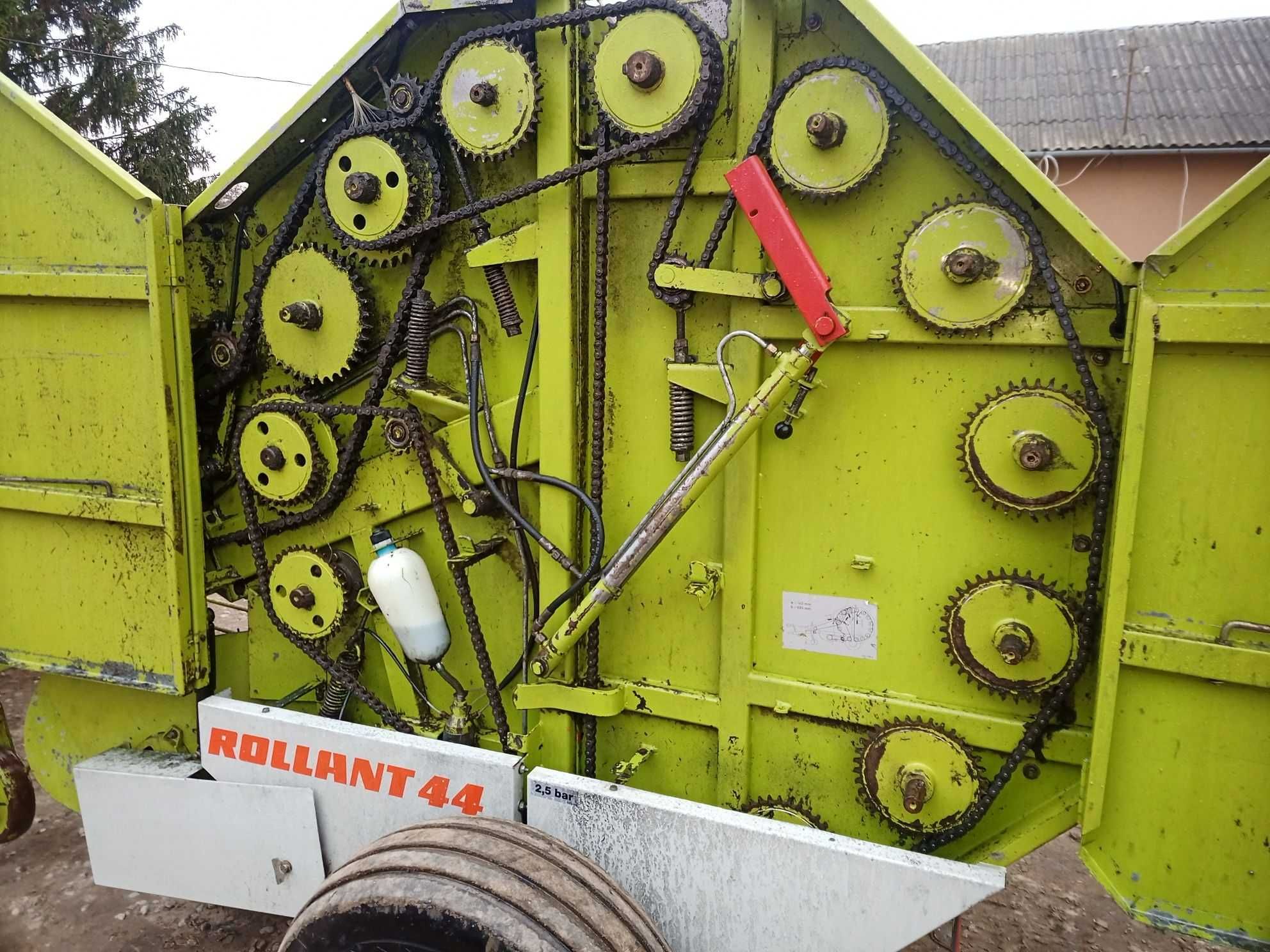 Пресс подборщик Сlass Rollant Класс 44 подборщик 1.5